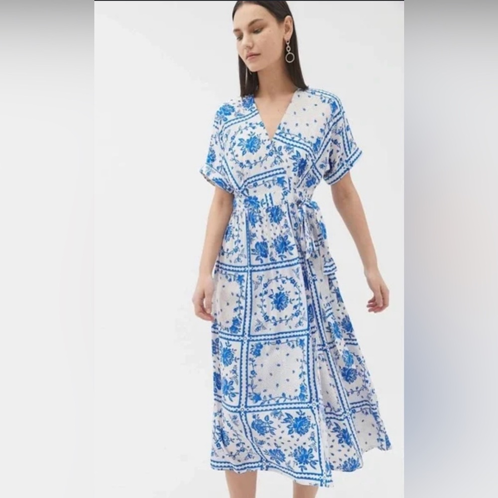 Urban Outfitters Blue Floral Midi Dress